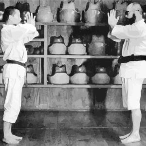 Kaiso Doshin So e Tsunehiro Arai Sensei numa fotografia histórica do Shorinji-Kempo.